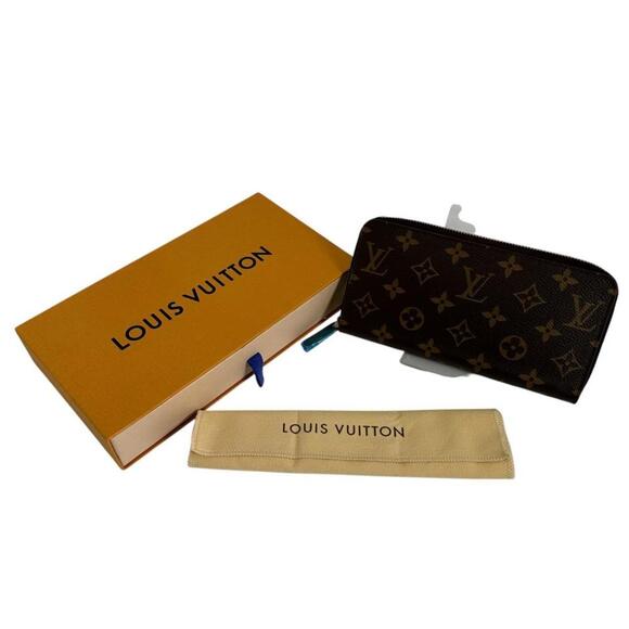 LOUIS VUITTON Brown Monogram Wallet - Picture 12 of 12